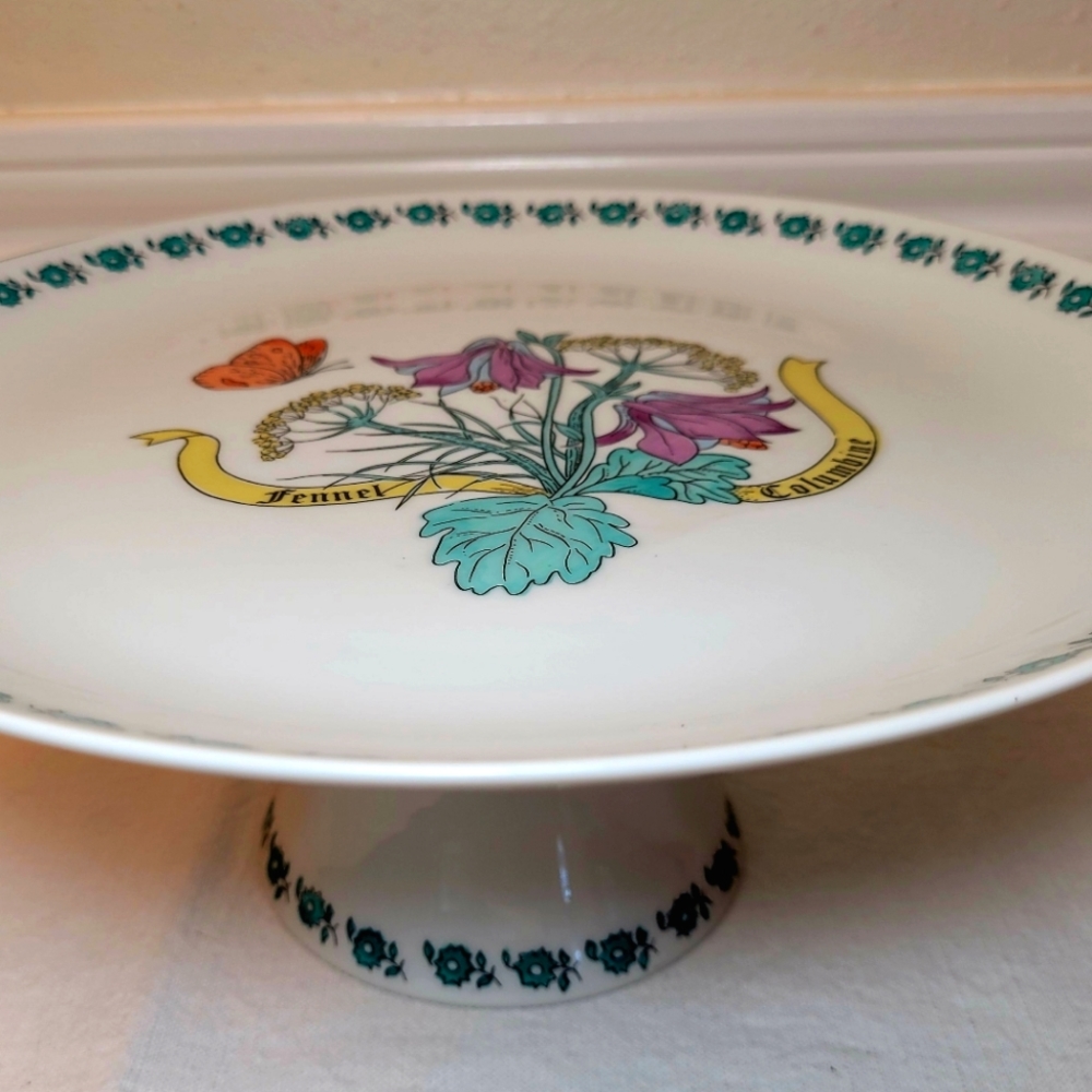 Vintage Shakespearean Garden cake, dessert pedestal plate